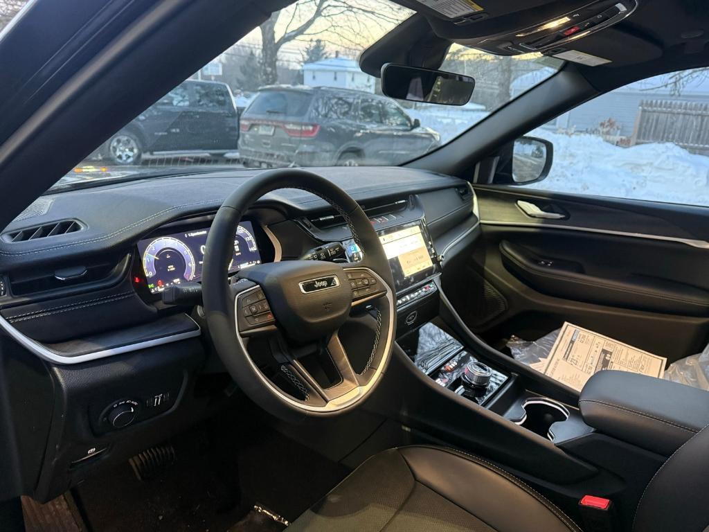 new 2026 Jeep Grand Cherokee car, priced at $51,145