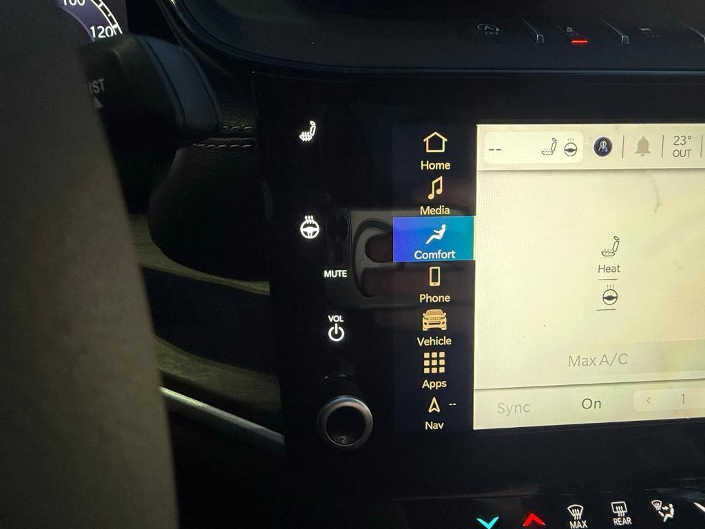 new 2026 Jeep Grand Cherokee car, priced at $49,611