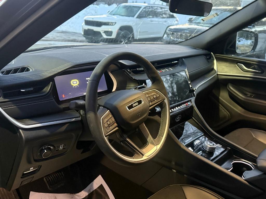 new 2026 Jeep Grand Cherokee car, priced at $51,145