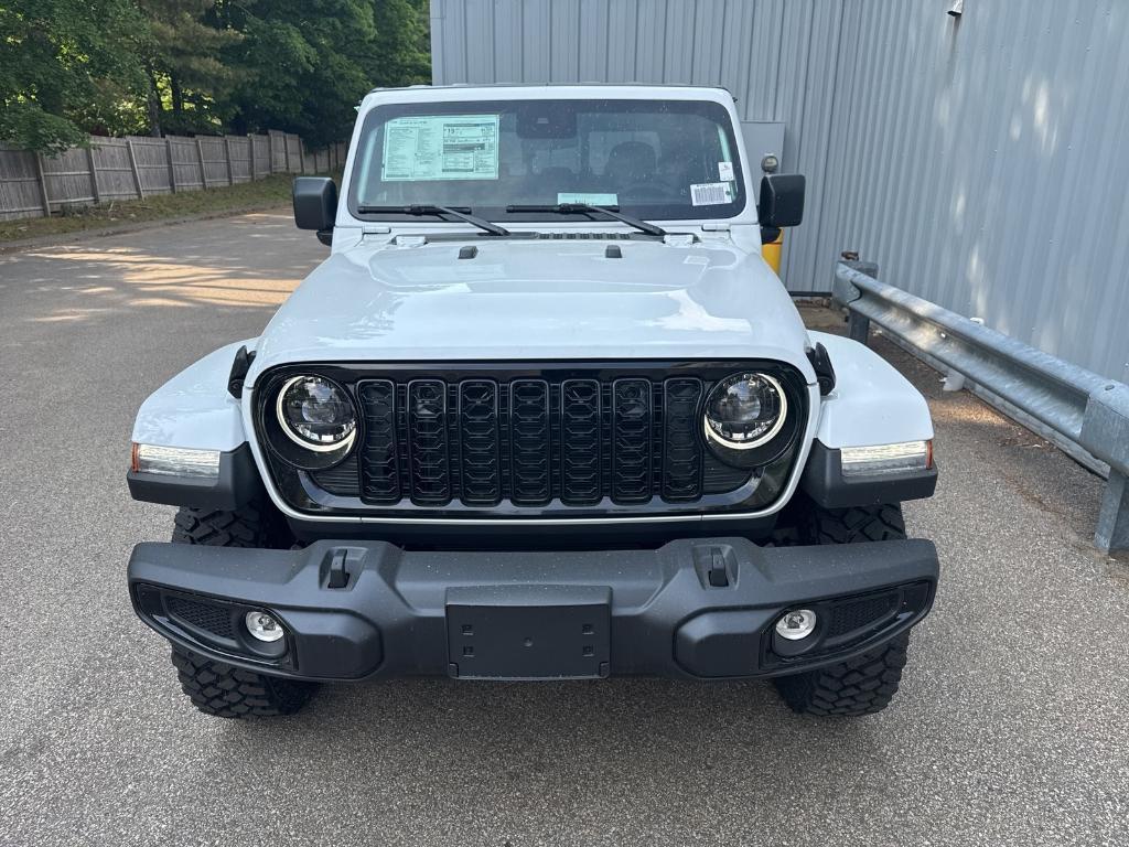 new 2025 Jeep Gladiator car, priced at $48,404
