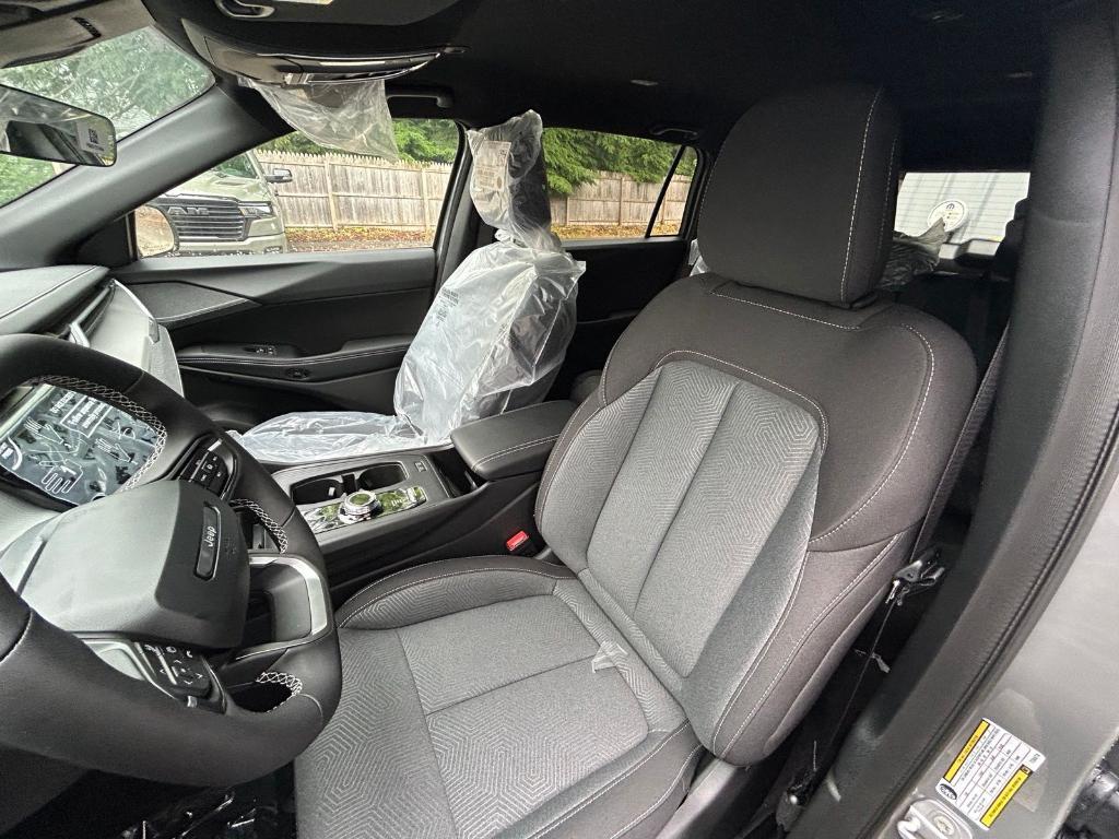 new 2026 Jeep Cherokee car, priced at $40,973