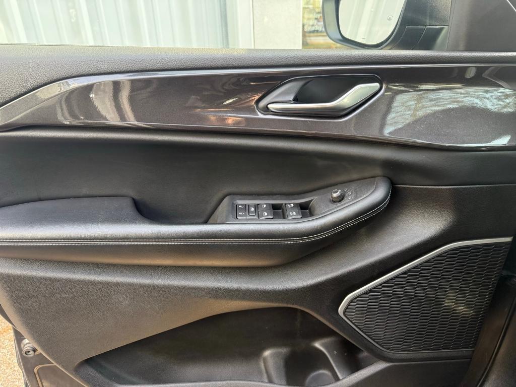 used 2022 Jeep Grand Cherokee L car, priced at $24,800