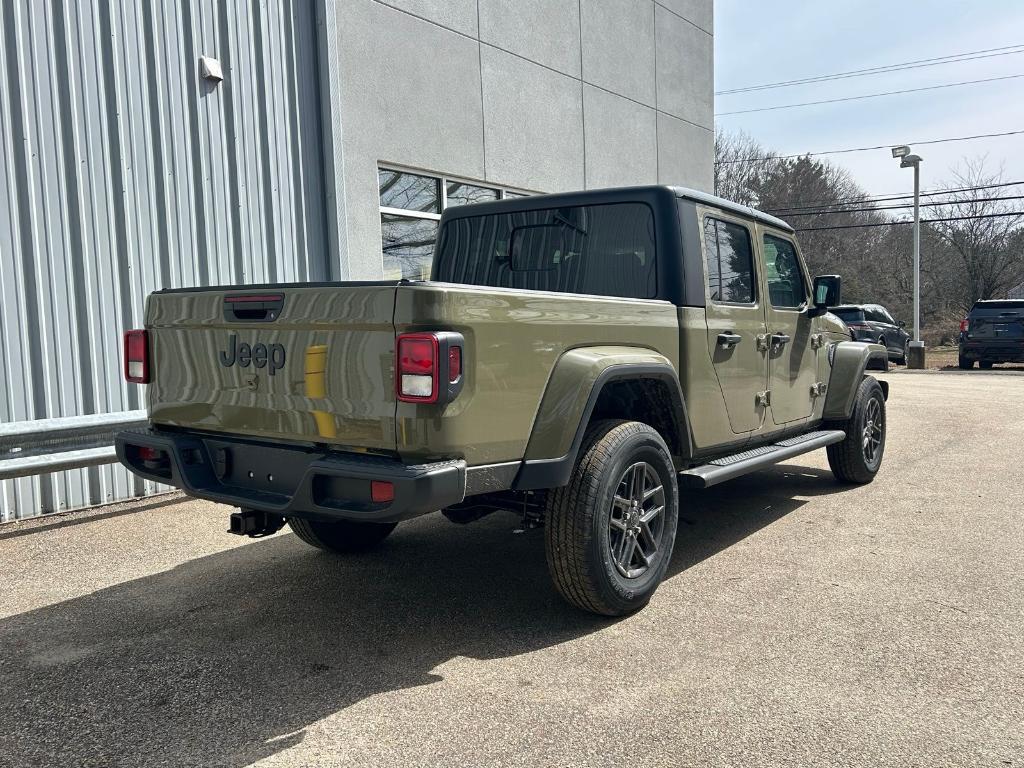 new 2026 Jeep Gladiator car, priced at $51,178