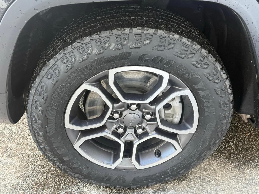 used 2023 Jeep Grand Cherokee 4xe car, priced at $31,682