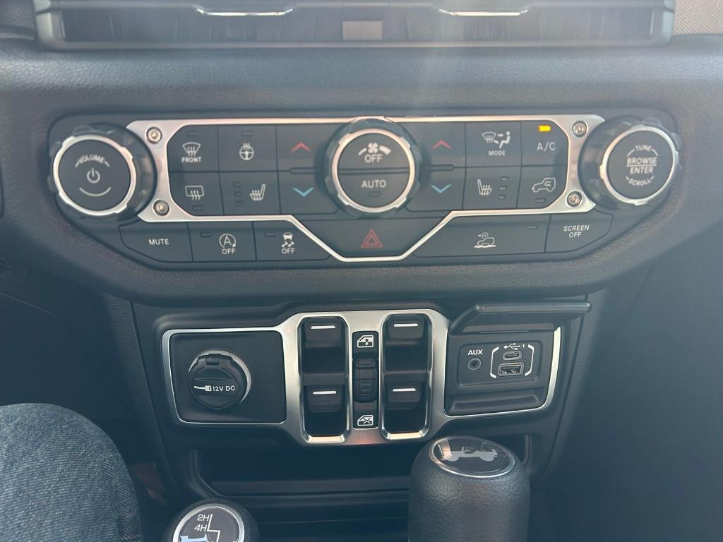 new 2026 Jeep Wrangler car, priced at $49,936