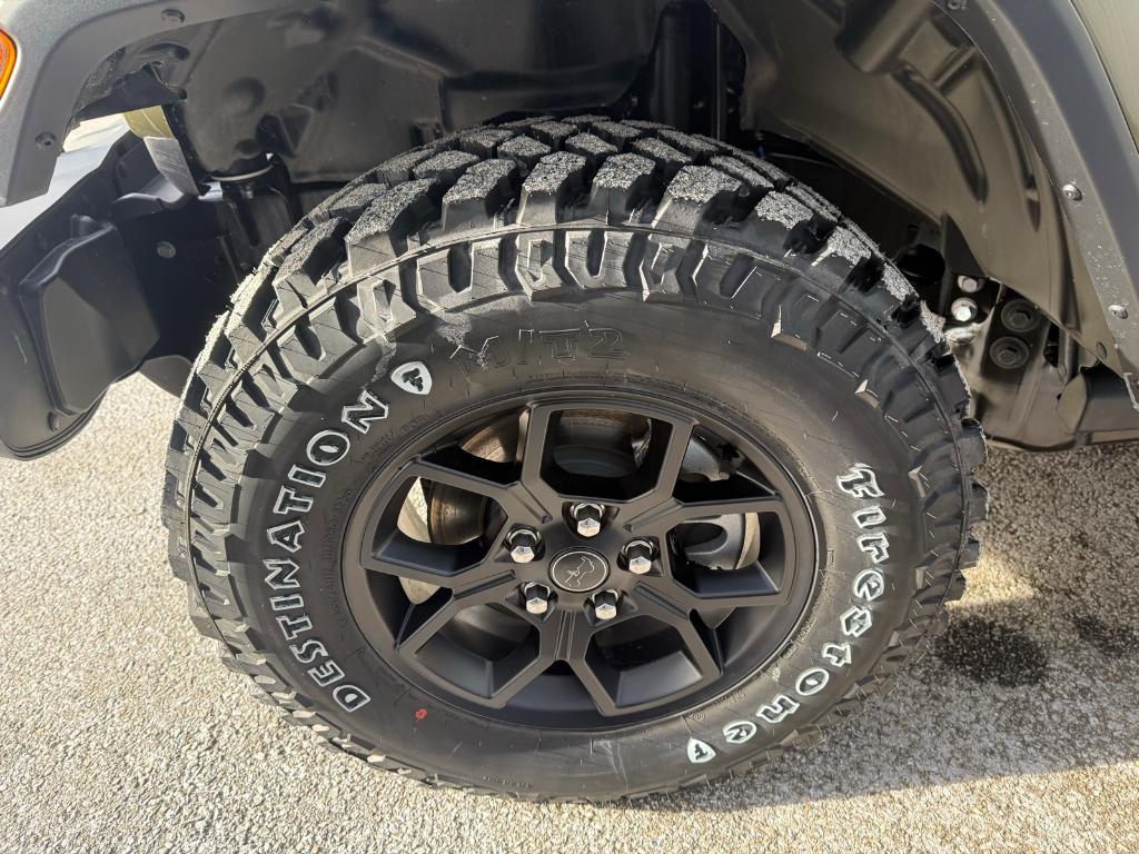 new 2026 Jeep Gladiator car, priced at $52,090