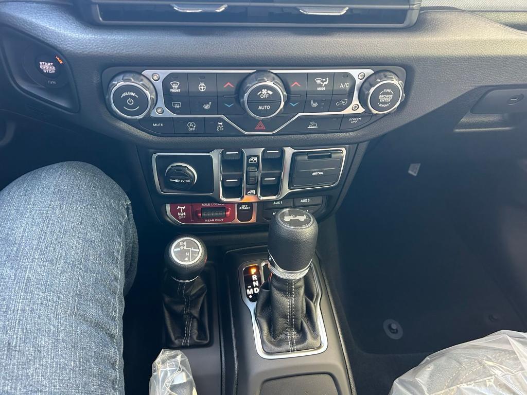 new 2026 Jeep Wrangler car, priced at $58,181
