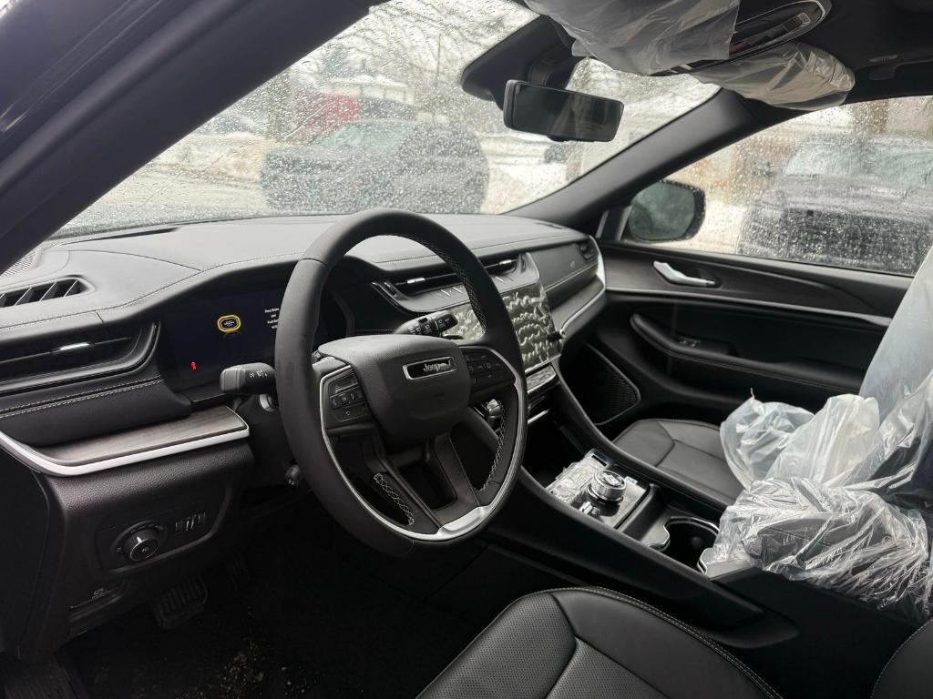 new 2026 Jeep Grand Cherokee car, priced at $59,485