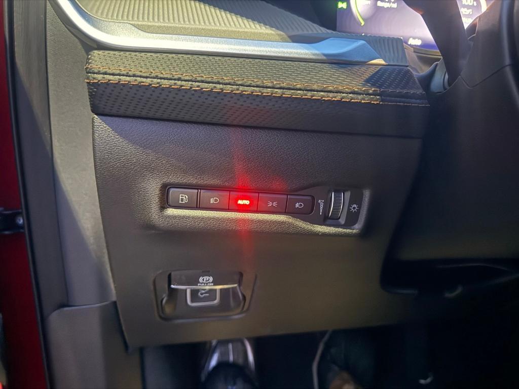 new 2026 Jeep Cherokee car, priced at $42,220