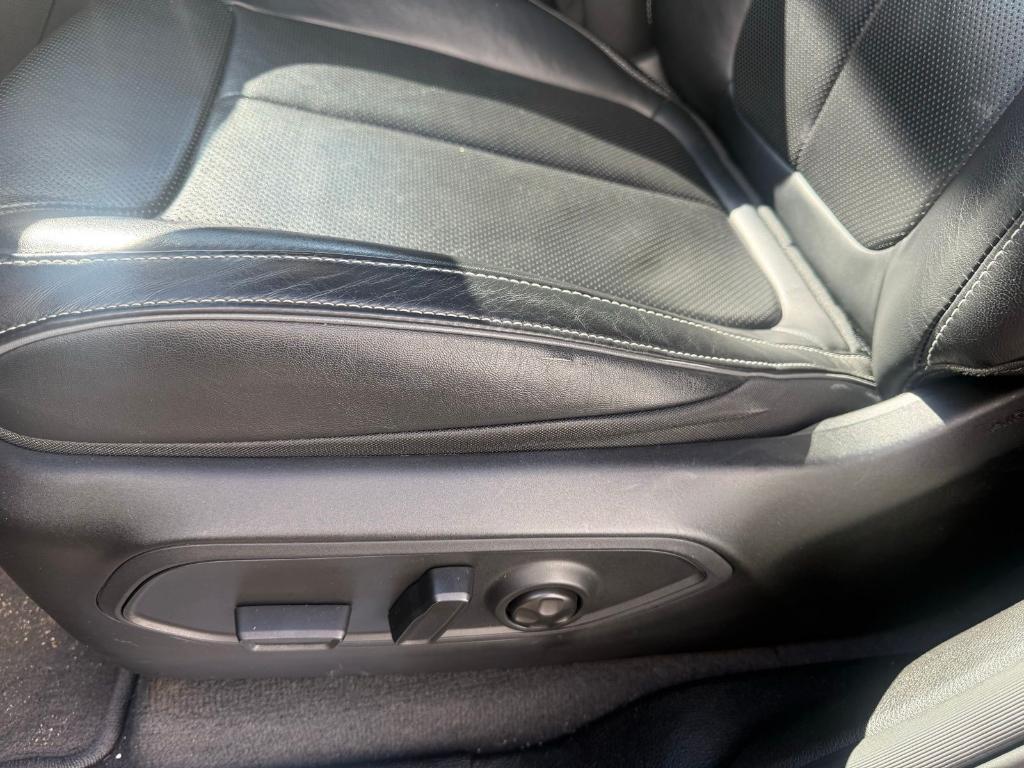 used 2022 Jeep Grand Cherokee car, priced at $32,142