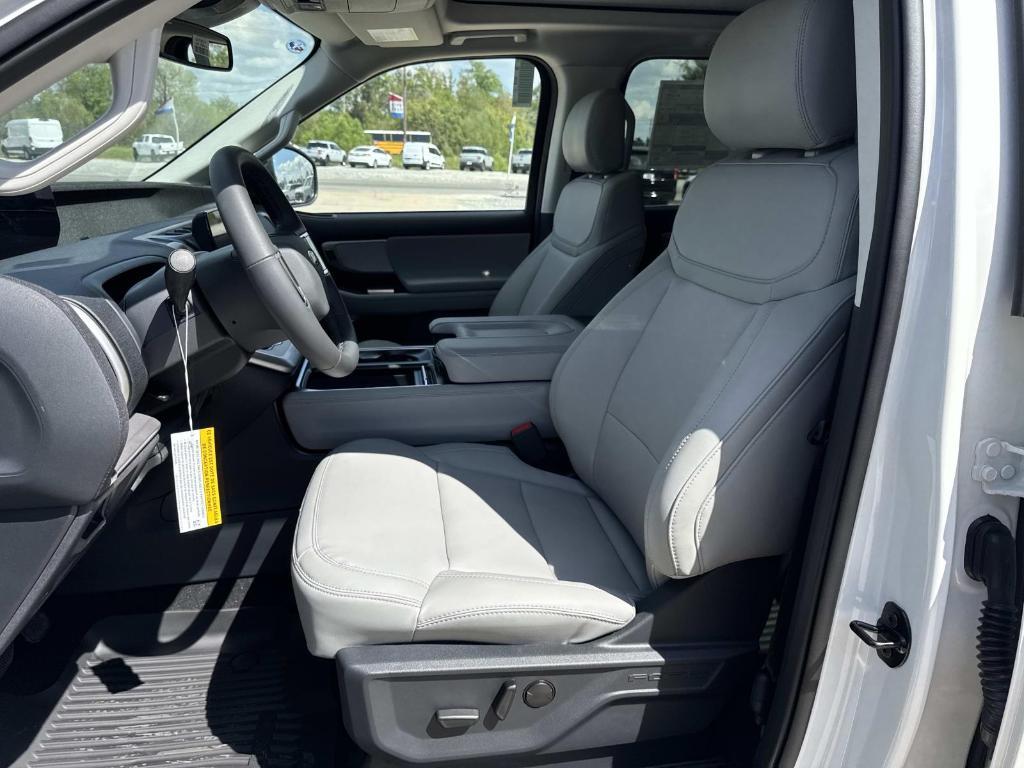 new 2026 Ford Expedition car, priced at $72,140