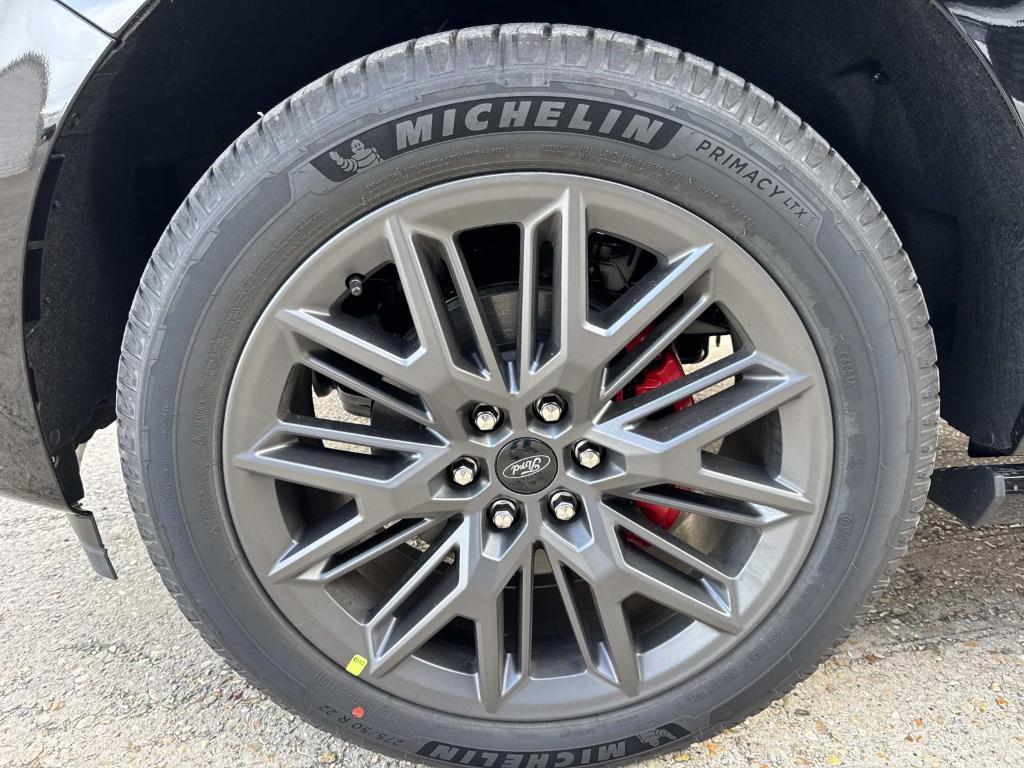 new 2025 Ford Expedition car, priced at $85,230