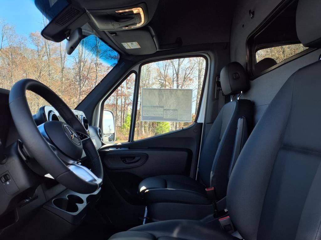 new 2024 Mercedes-Benz Sprinter 2500 car, priced at $85,086