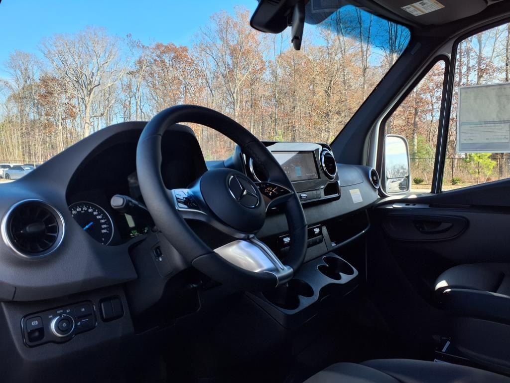 new 2024 Mercedes-Benz Sprinter 2500 car, priced at $85,086