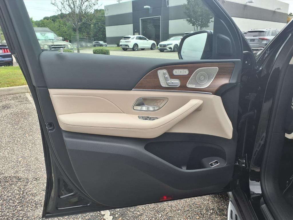 new 2026 Mercedes-Benz GLE 450 car, priced at $81,745