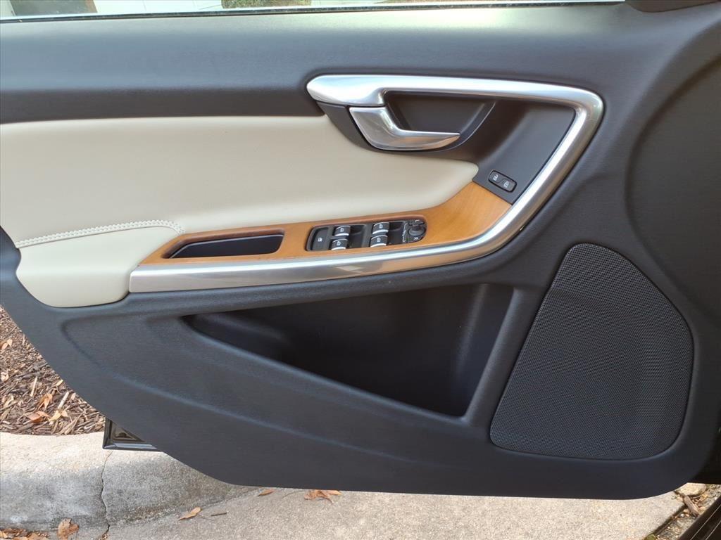 used 2018 Volvo S60 Inscription car, priced at $21,303