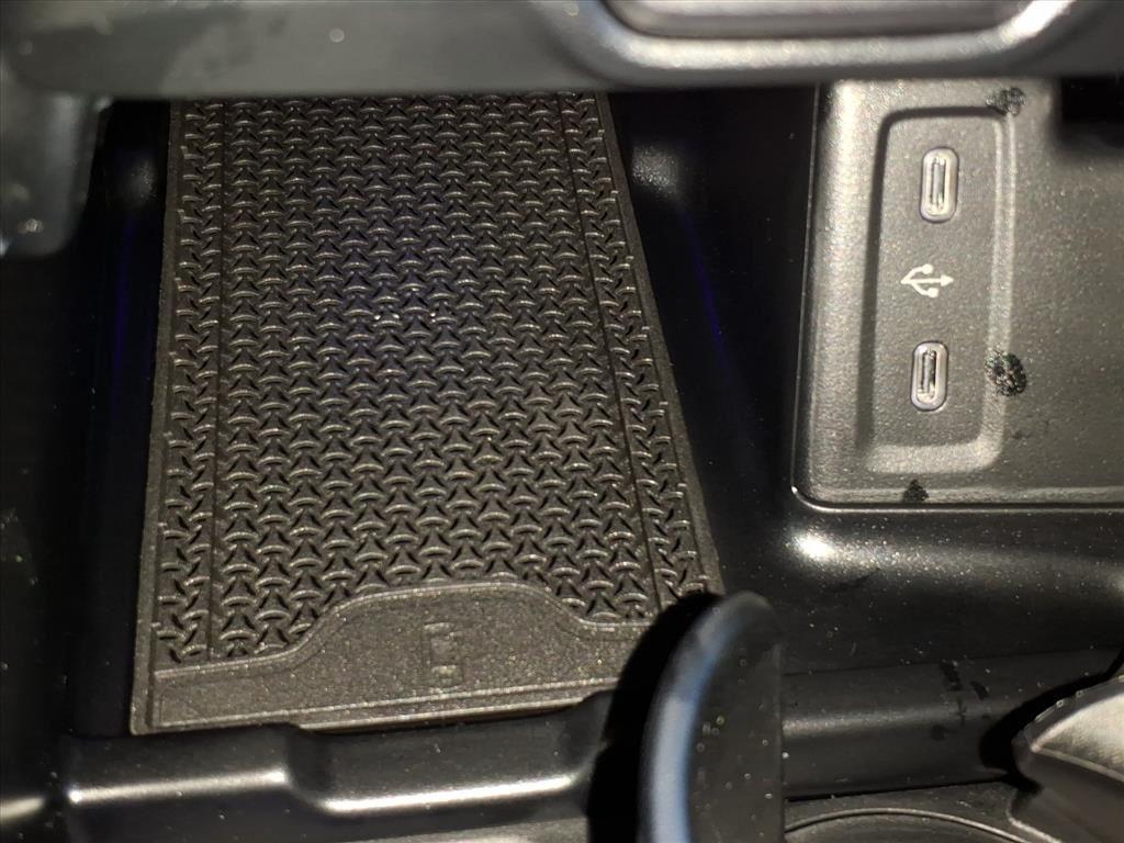 new 2026 Mercedes-Benz GLC 300 car, priced at $62,900