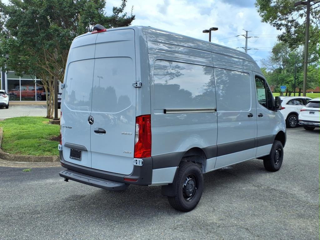 new 2025 Mercedes-Benz Sprinter 2500 car, priced at $73,279