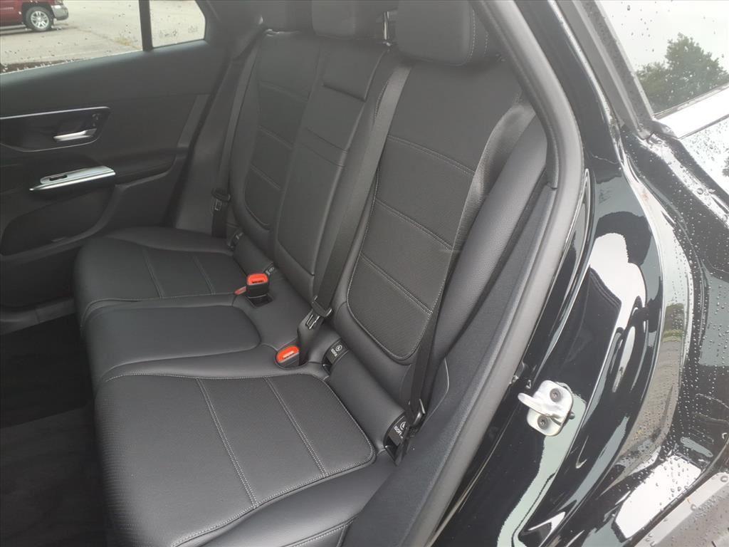 new 2026 Mercedes-Benz GLC 350e car, priced at $61,550