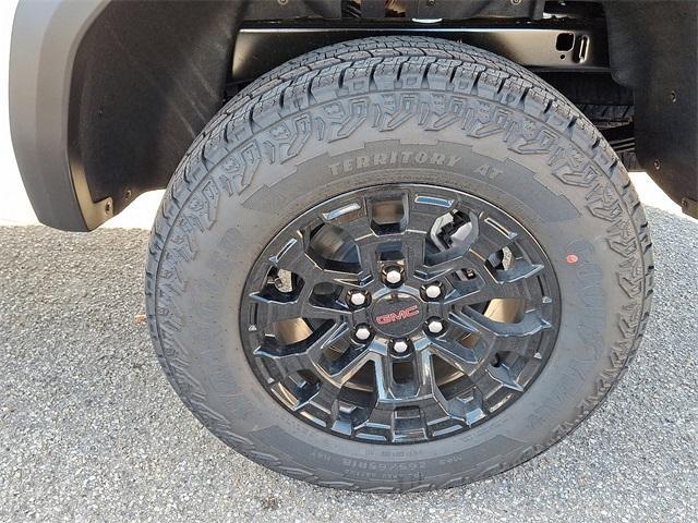 new 2026 GMC Canyon car, priced at $39,903