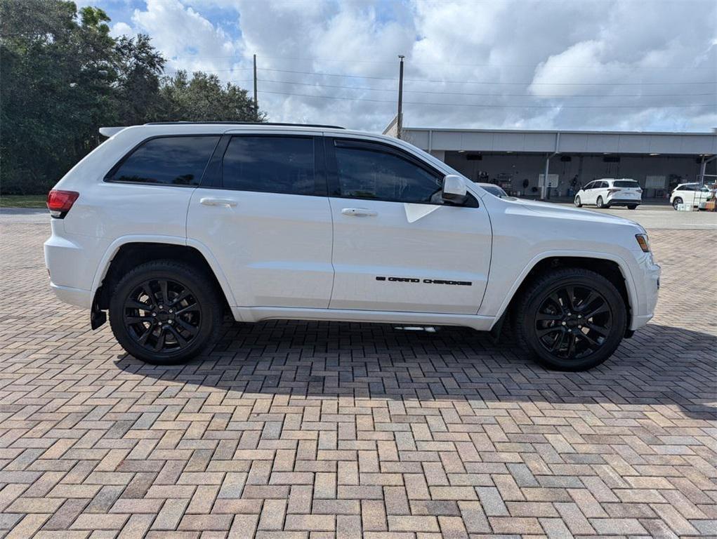 used 2022 Jeep Grand Cherokee car, priced at $24,994
