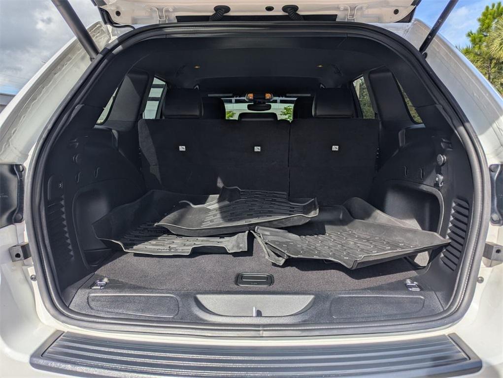 used 2022 Jeep Grand Cherokee car, priced at $24,994