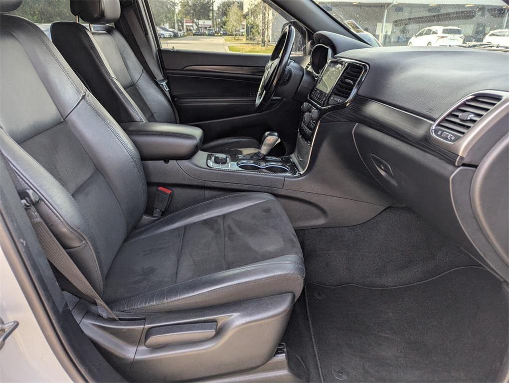 used 2022 Jeep Grand Cherokee car, priced at $24,994