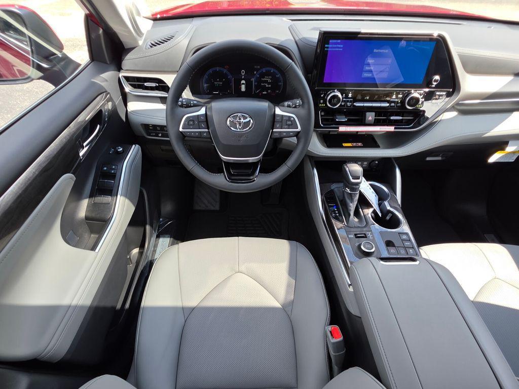 new 2026 Toyota Highlander car, priced at $55,059