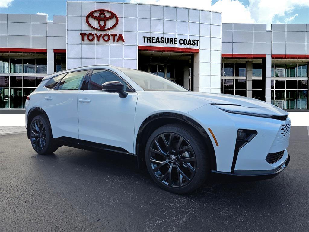 new 2025 Toyota Crown Signia car, priced at $54,624