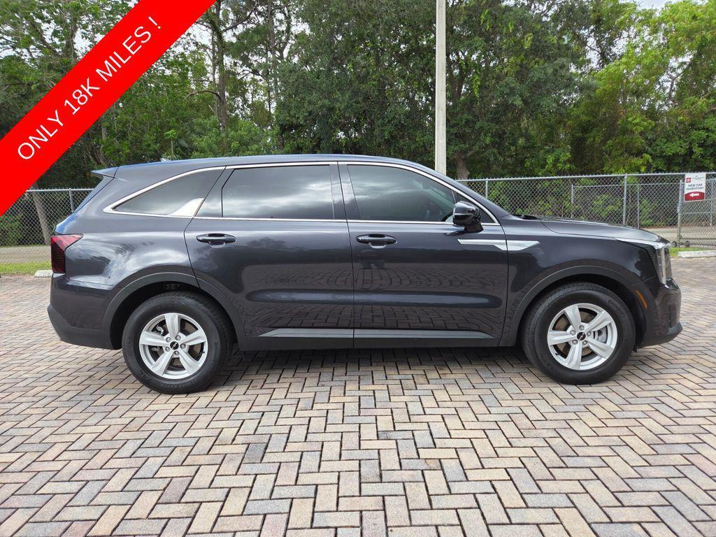 used 2025 Kia Sorento car, priced at $26,499