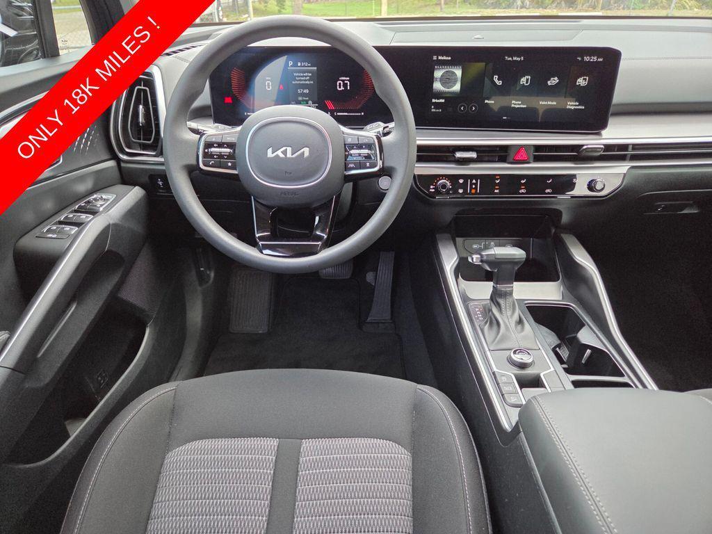 used 2025 Kia Sorento car, priced at $26,499