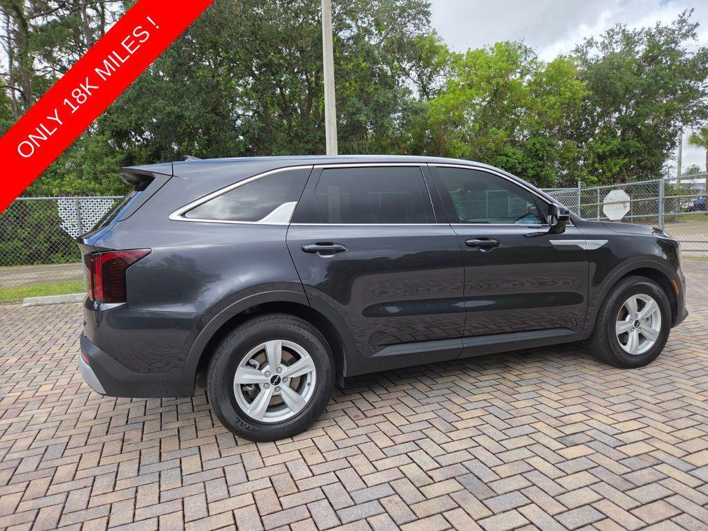 used 2025 Kia Sorento car, priced at $26,499