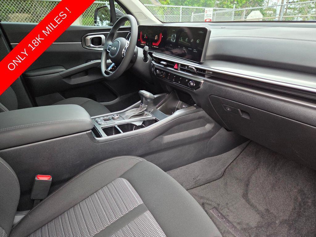used 2025 Kia Sorento car, priced at $26,499