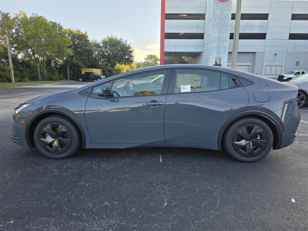 new 2026 Toyota Prius Plug-In Hybrid car, priced at $35,327