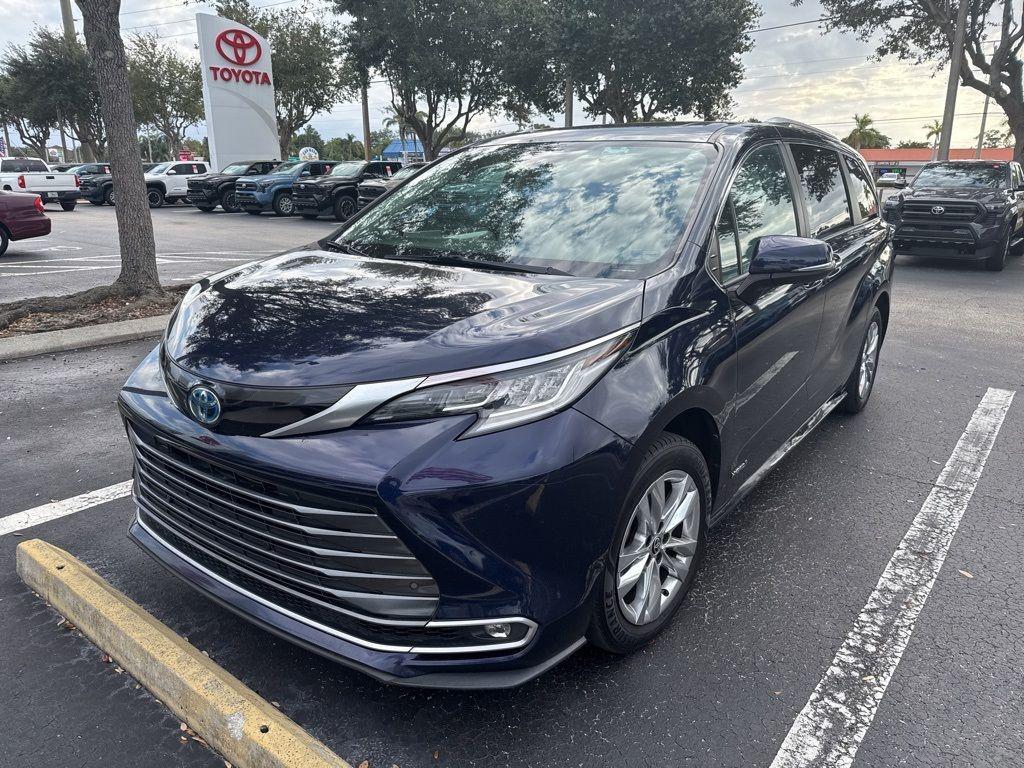 used 2021 Toyota Sienna car, priced at $30,521