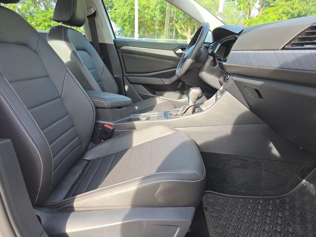 used 2024 Volkswagen Jetta car, priced at $15,999