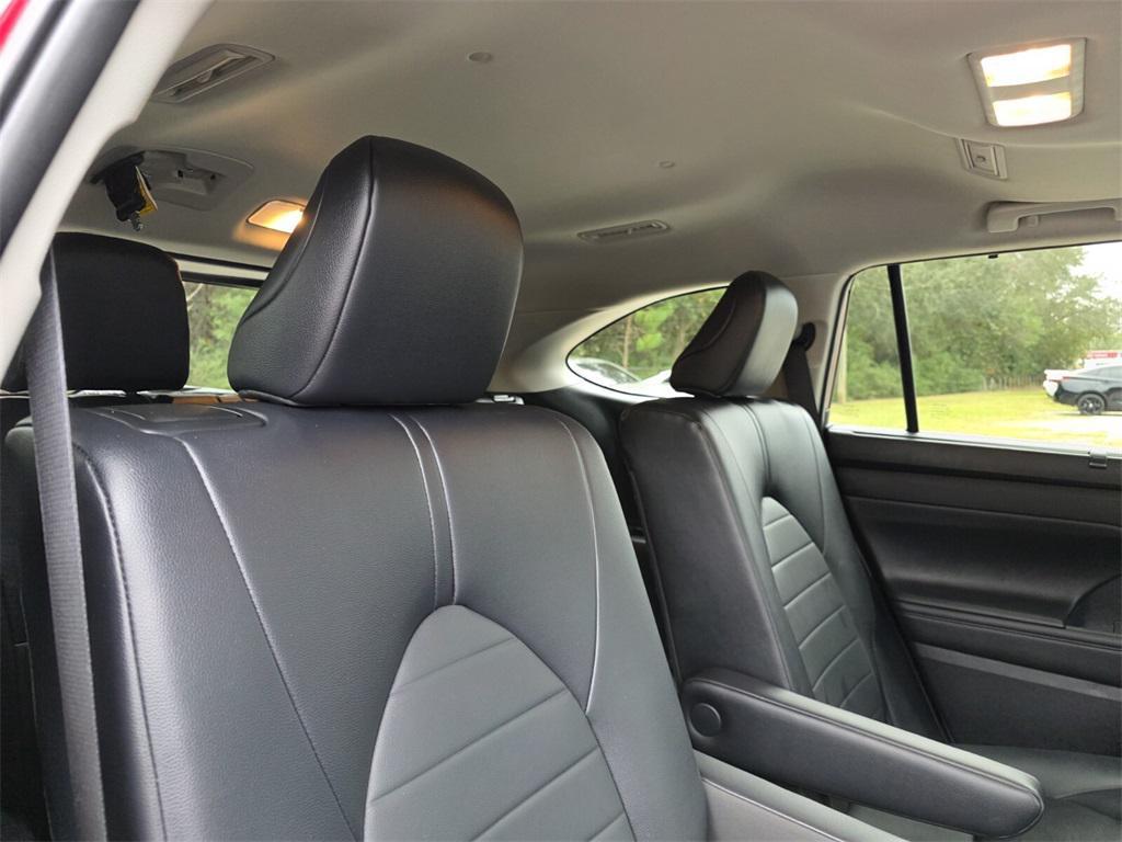 used 2024 Toyota Highlander car, priced at $38,922