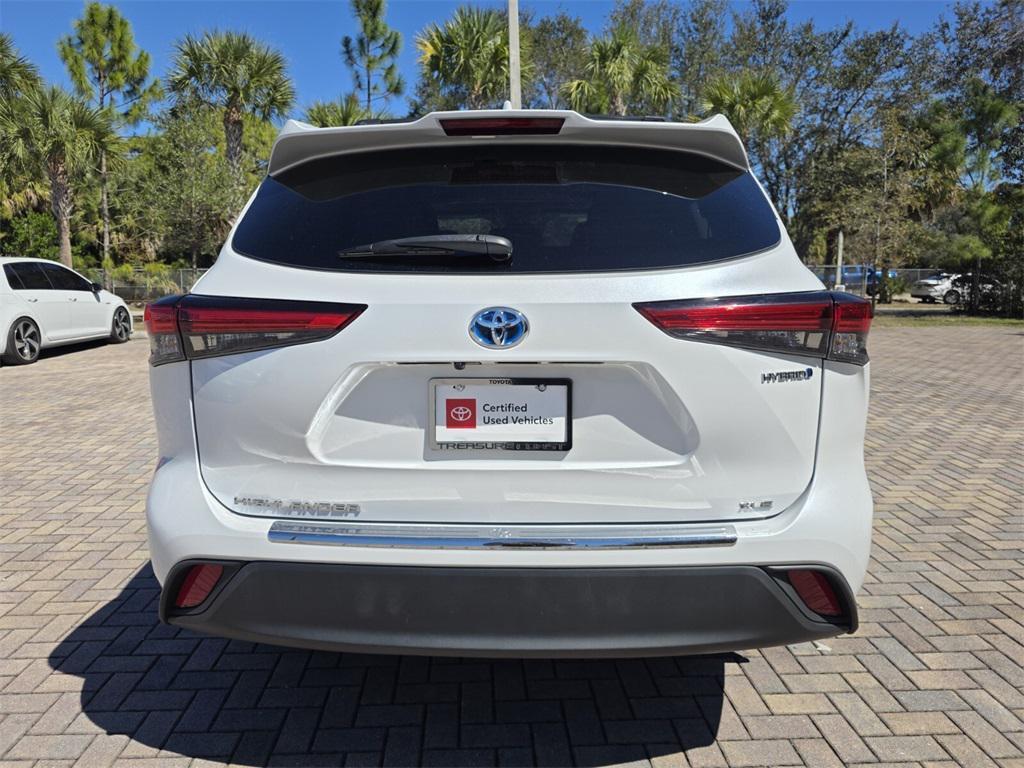 used 2022 Toyota Highlander Hybrid car, priced at $38,657