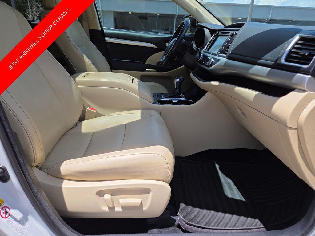 used 2017 Toyota Highlander car, priced at $21,762