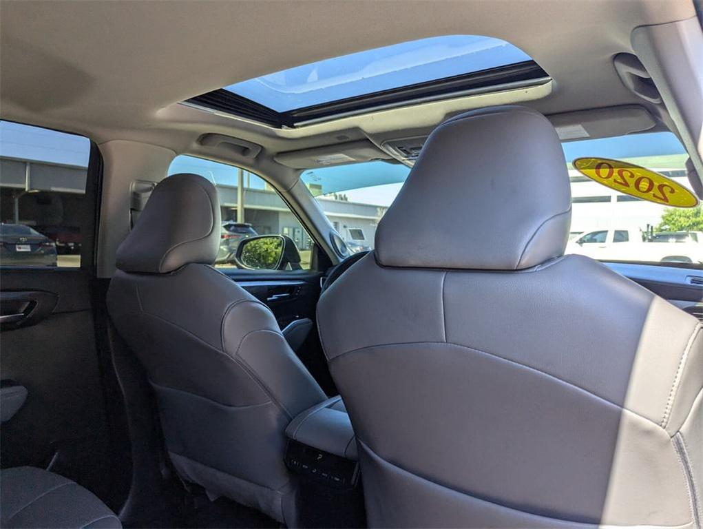 used 2020 Toyota Highlander car, priced at $22,976