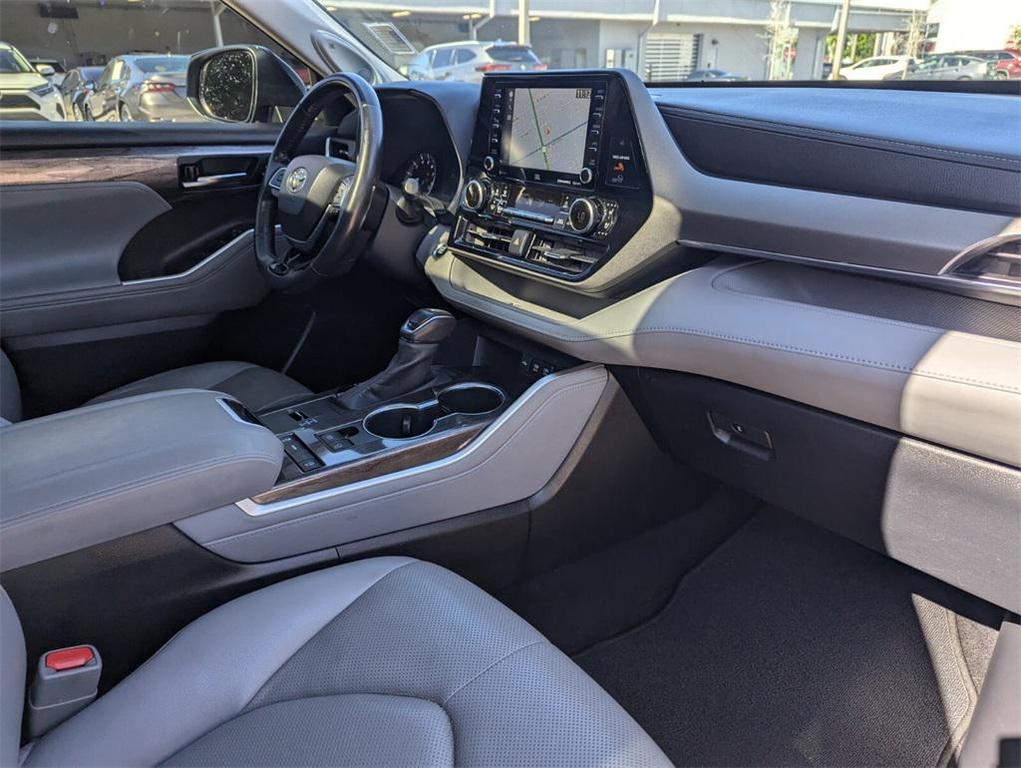 used 2020 Toyota Highlander car, priced at $22,976