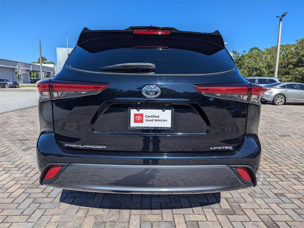 used 2020 Toyota Highlander car, priced at $22,976