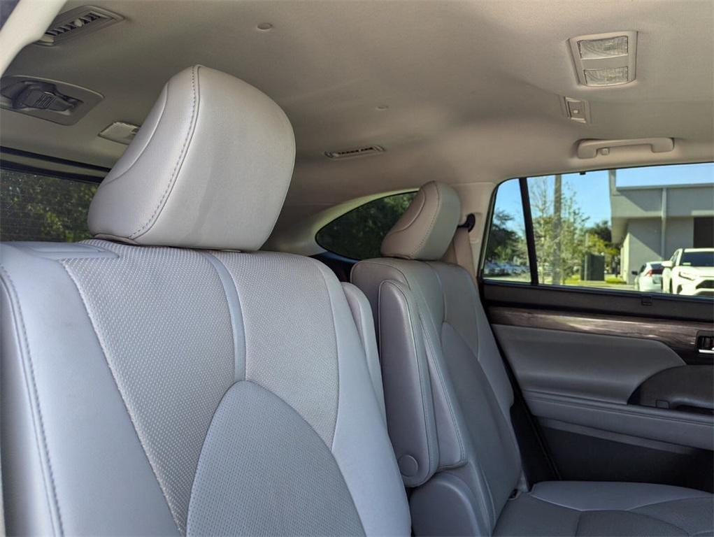 used 2020 Toyota Highlander car, priced at $22,976