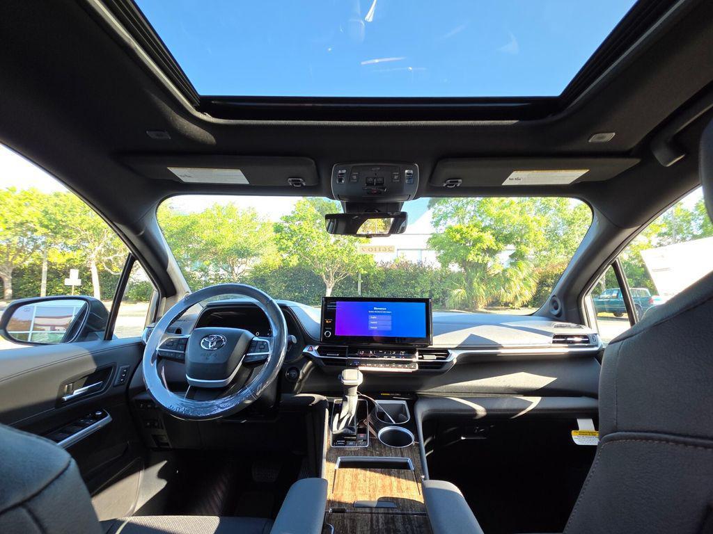 new 2026 Toyota Sienna car, priced at $56,469