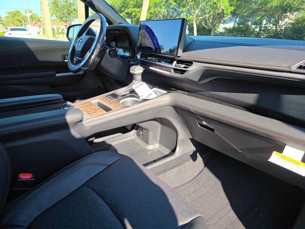 new 2026 Toyota Sienna car, priced at $56,469