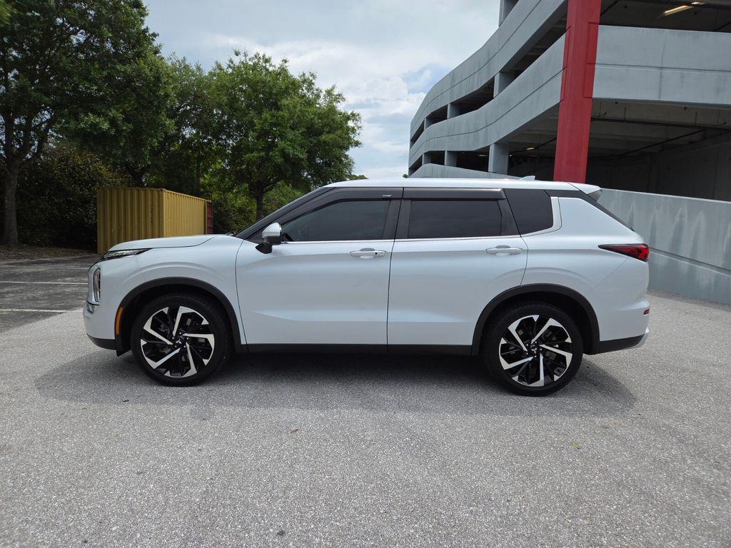used 2024 Mitsubishi Outlander car, priced at $24,892