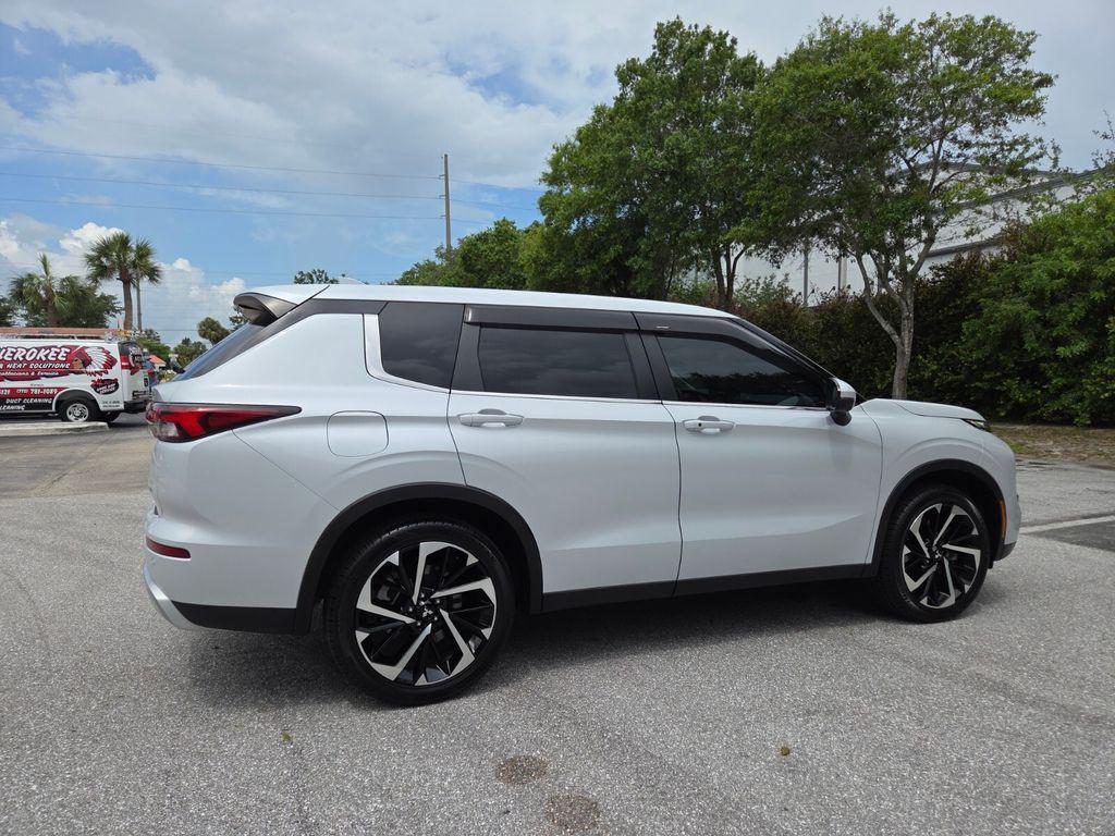 used 2024 Mitsubishi Outlander car, priced at $24,892