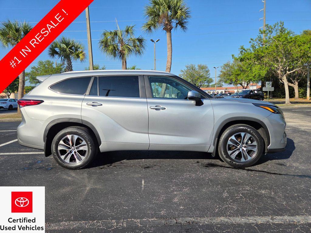 used 2023 Toyota Highlander car, priced at $34,629