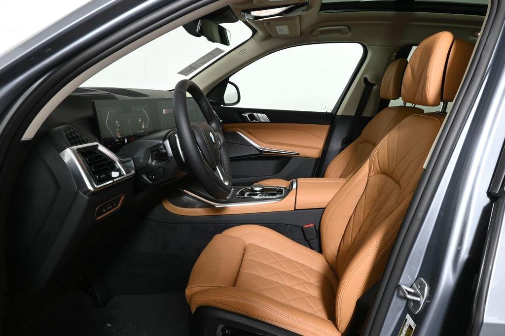 new 2026 BMW X7 car, priced at $94,800