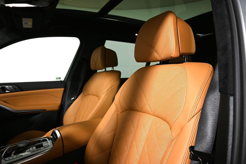 new 2026 BMW X7 car, priced at $98,285